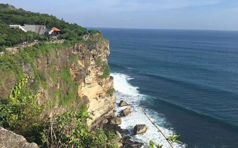 The cliffs of Uluwatu above the Indian Ocean
